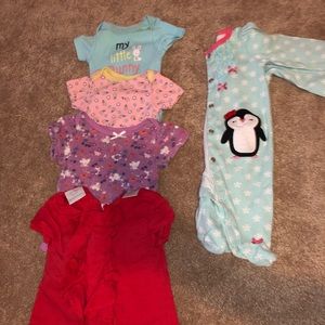 Like new baby girl clothes 0-3 M